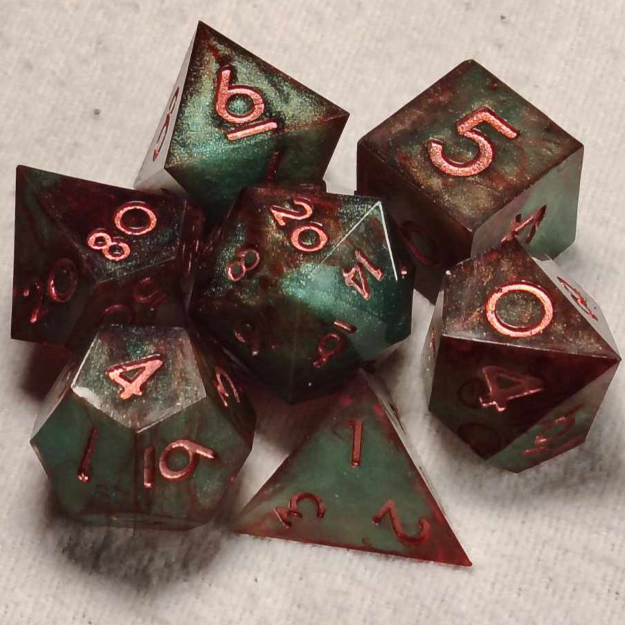 Set de dés de jeu de rôle (dés 4,6,8,10,12,100,20), couleurs vert émeraude et cuivre avec des chiffres couleur bronze